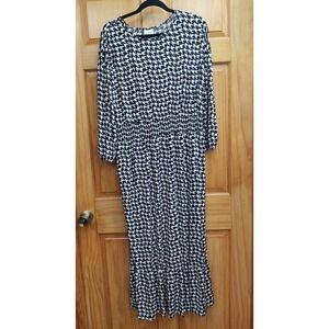 LuLaRoe Long Maxi Dress Women's L  Black & White Maxi Scoop Neck Ruffle Hem